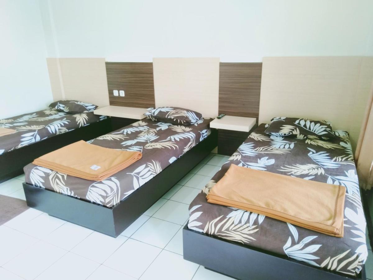 Hotel Taman Indah Madiun Εξωτερικό φωτογραφία
