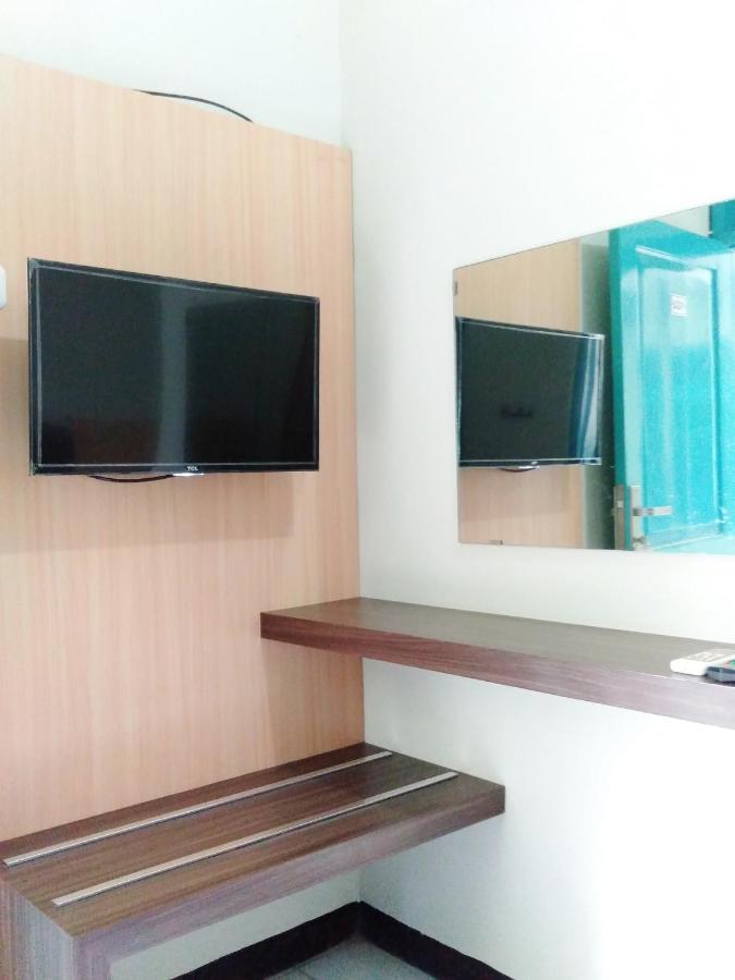 Hotel Taman Indah Madiun Εξωτερικό φωτογραφία
