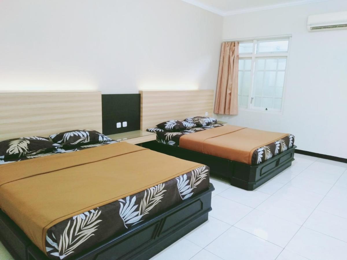 Hotel Taman Indah Madiun Εξωτερικό φωτογραφία