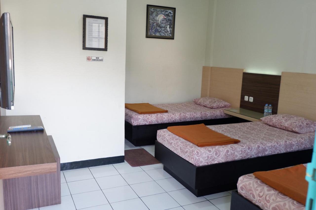 Hotel Taman Indah Madiun Εξωτερικό φωτογραφία