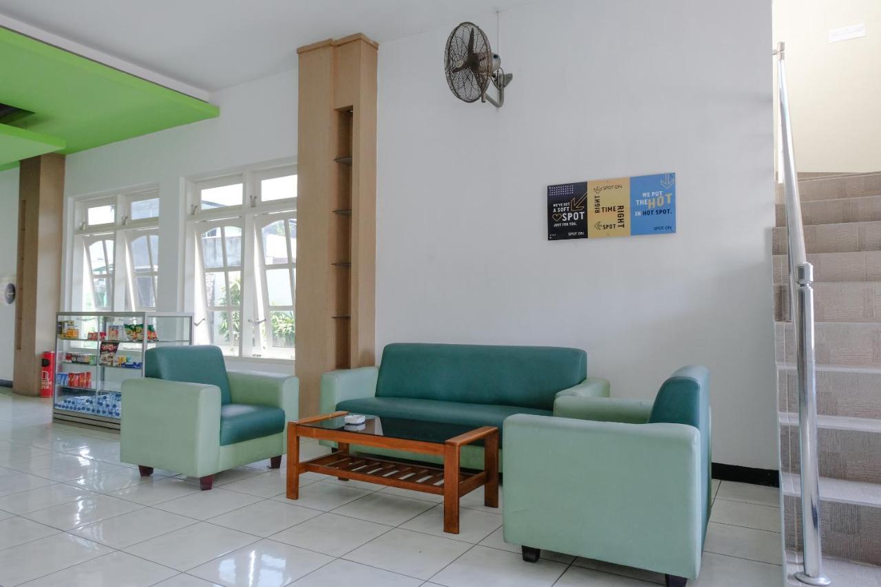 Hotel Taman Indah Madiun Εξωτερικό φωτογραφία